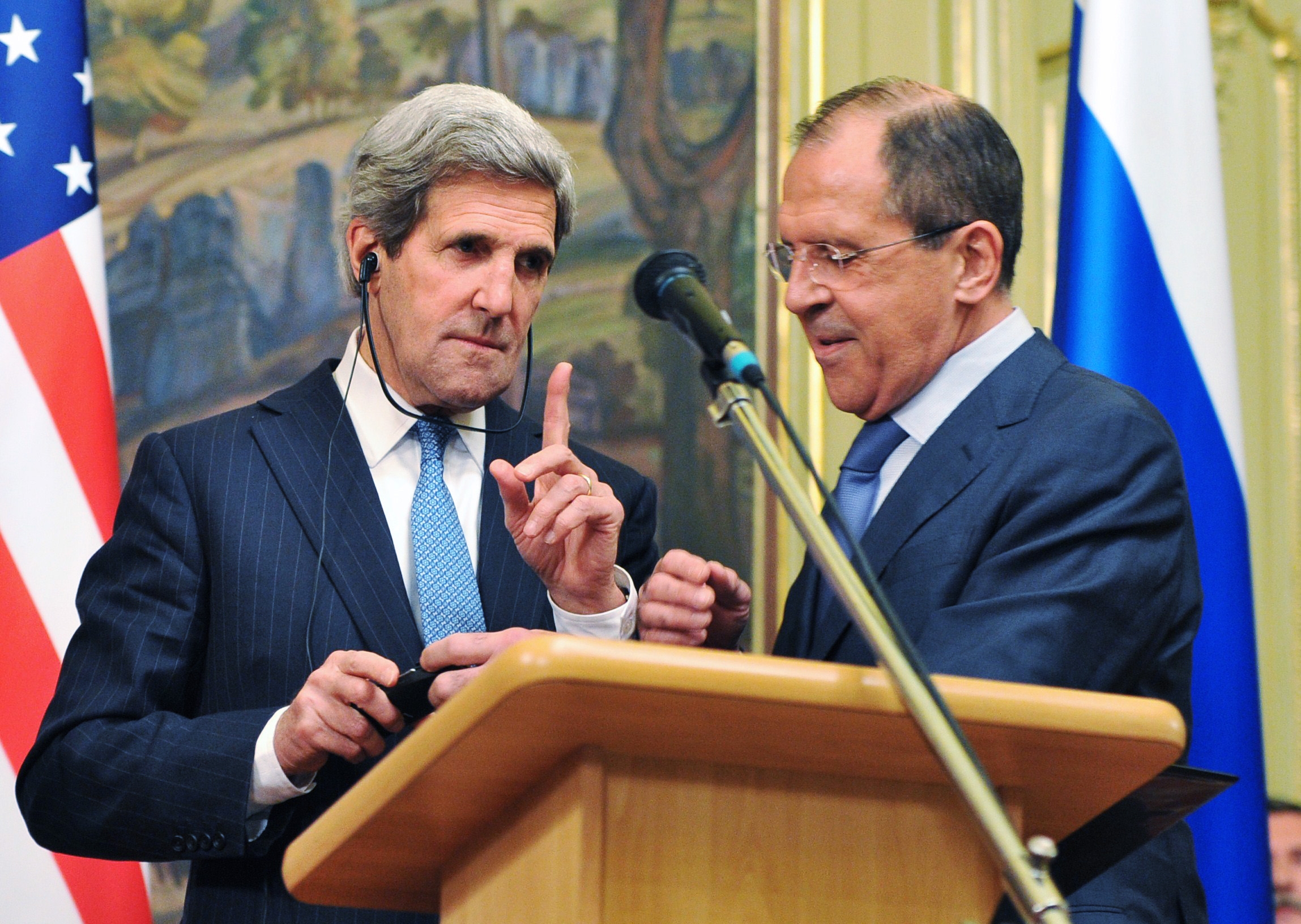 John Kerry con Sergey Lavrov ©REUTERS/Mahmoud Hassano