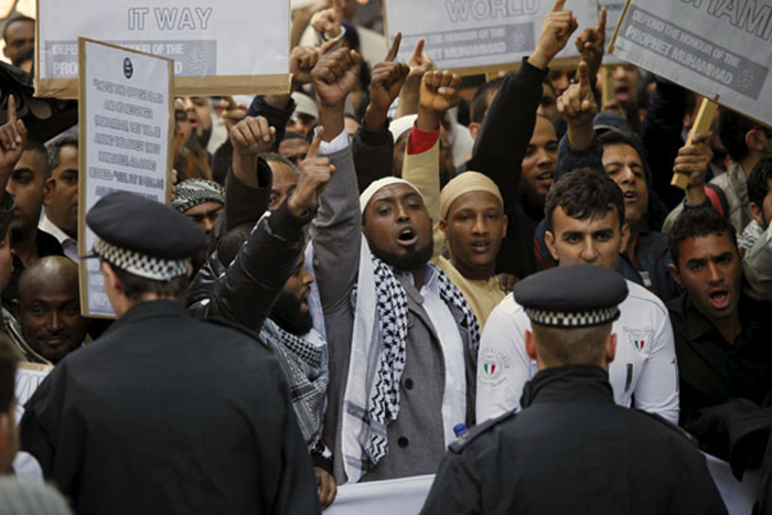 Musulmanes protestan en embajada de EE.UU. en Londres por polémico film. ©EFE